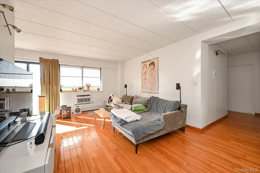 36-25 Union Street #5E, Flushing, NY 11354 - Image #3