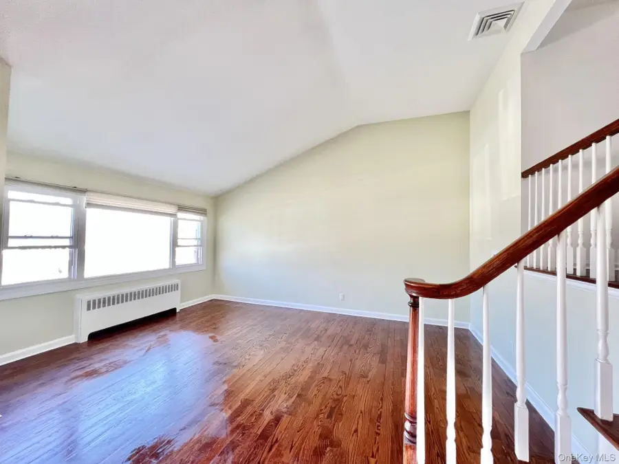 44 Bruce Lane, Westbury, NY 11590 - #2