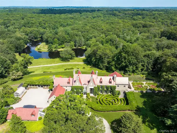 1233 Rock Rimmon Road, Stamford, CT 06903