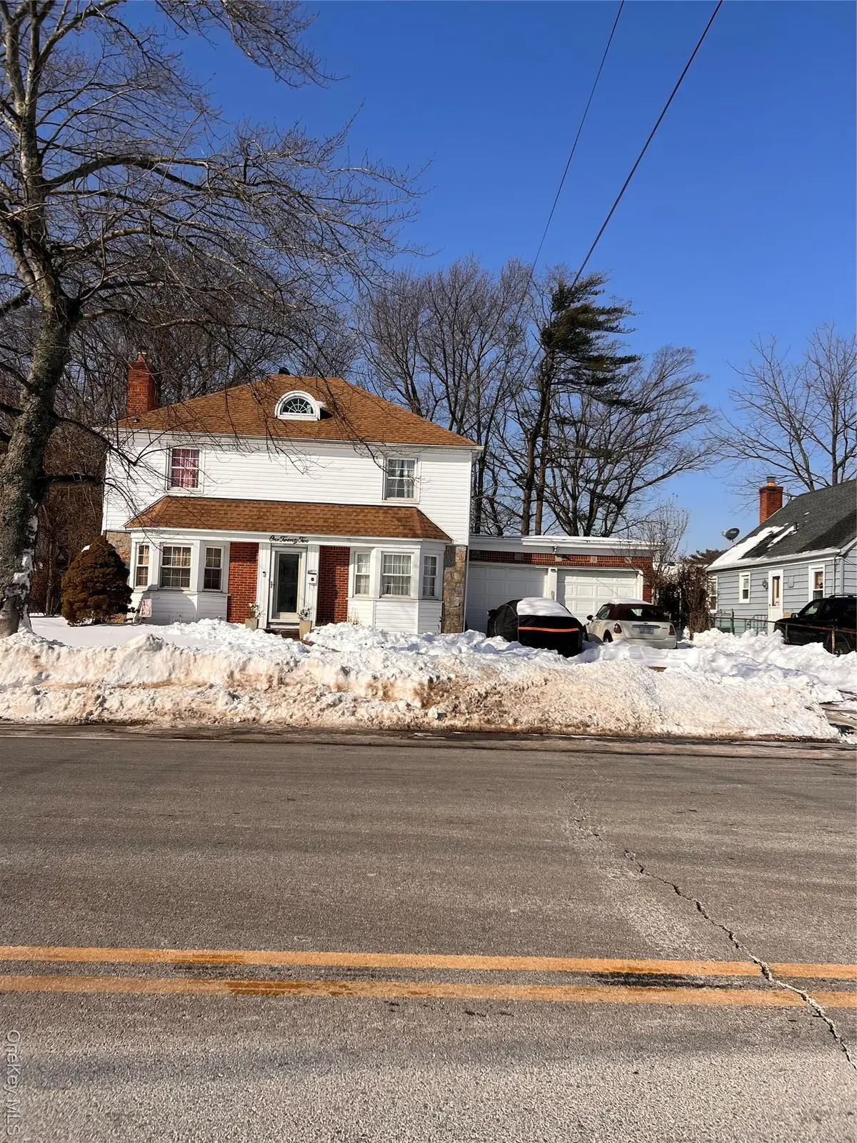 122 Rockaway Parkway, Valley Stream, NY 11580 - Image #1