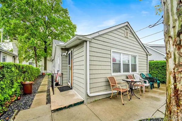 9 Magnolia Place #1, Bronx, NY 10465