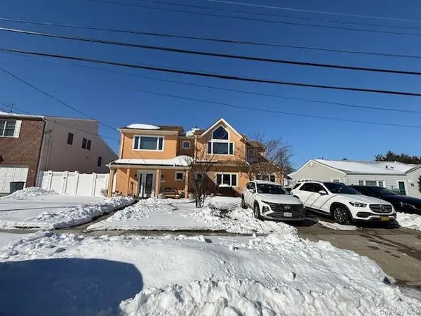 Address Withheld By Seller, South Merrick, NY 11566