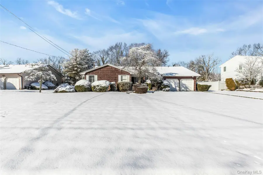 61 Hofstra Drive, Plainview, NY 11803 - #2