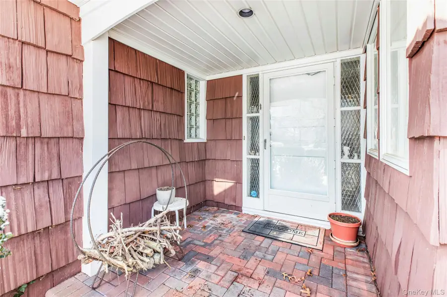 61 Hofstra Drive, Plainview, NY 11803 - #3