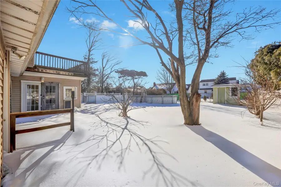 44 Seley Drive, North Babylon, NY 11703 - Image #3