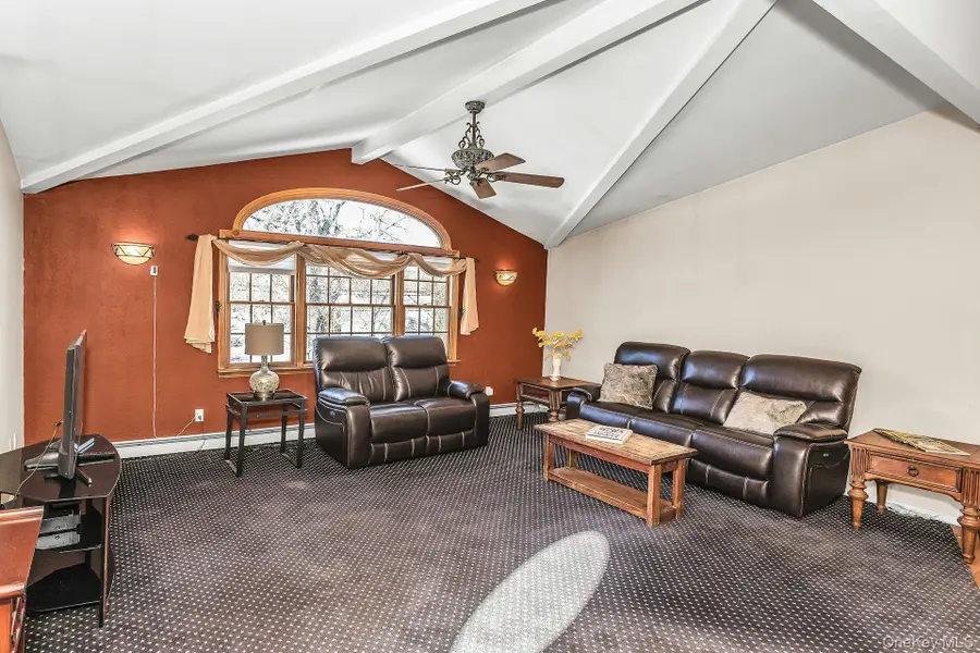 1 Towne Court, Melville, NY 11747 - #3