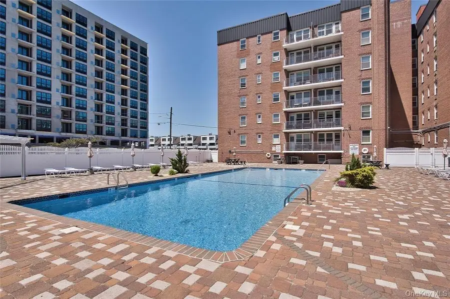 210 E Broadway #5A, Long Beach, NY 11561 - Image #2