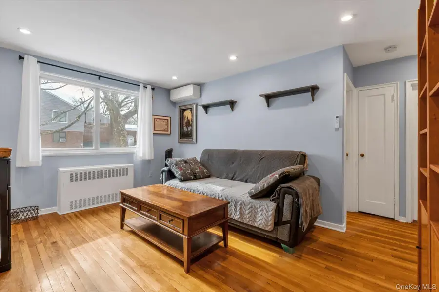 218-01 68 Ave #1Floor, Oakland Gardens, NY 11364 - #3