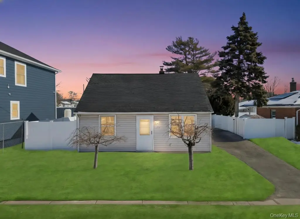 1333 5th Avenue, Bay Shore, NY 11706 - #1