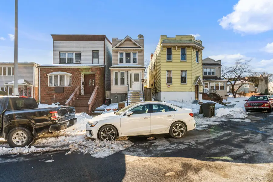 9022 82nd Road, Glendale, NY 11385 - Image #2