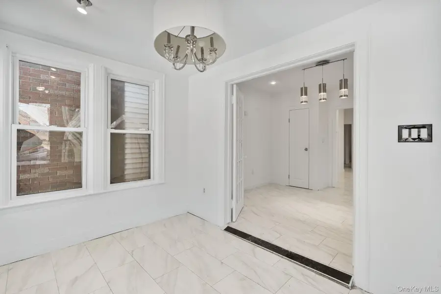 9022 82nd Road, Glendale, NY 11385 - Image #3