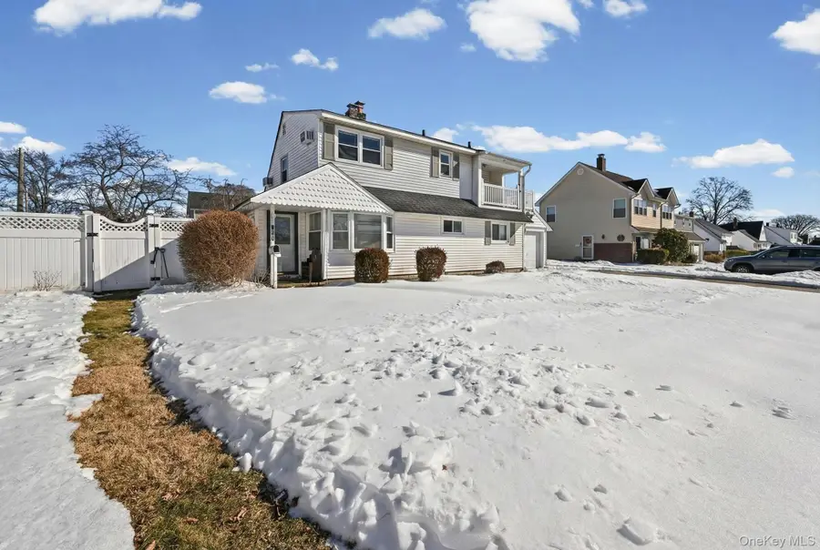 190 Meridian Road, Levittown, NY 11756 - #2