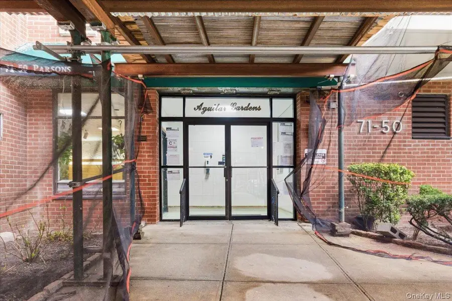 7150 Parsons Boulevard #1M, Fresh Meadows, NY 11365 - #2