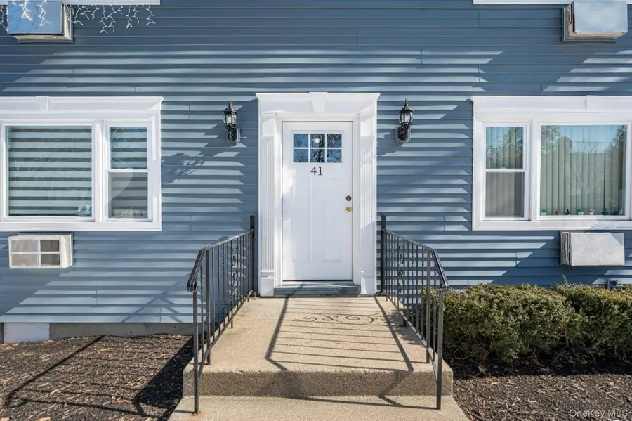 41 Arch Lane #2B, Islip, NY 11751 - Image #3