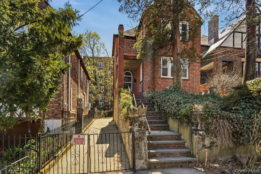 232 W 259th Street, Bronx, NY 10471 - #3