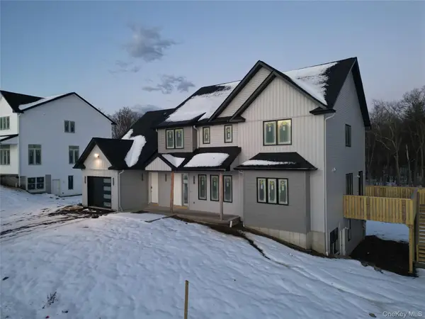 44 Southfield Falls, Monroe, NY 10950