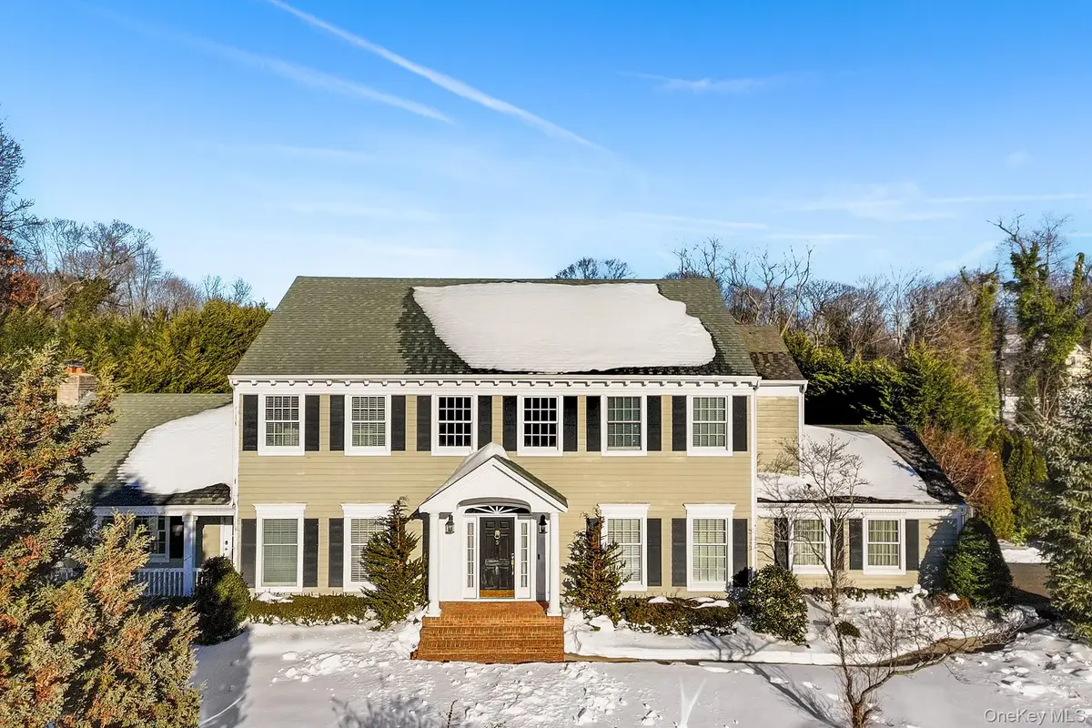 3 Ada Lane, Setauket, NY 11733 - #1