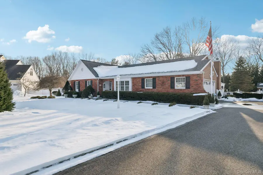 48 Neil Drive, Farmingville, NY 11738 - #3