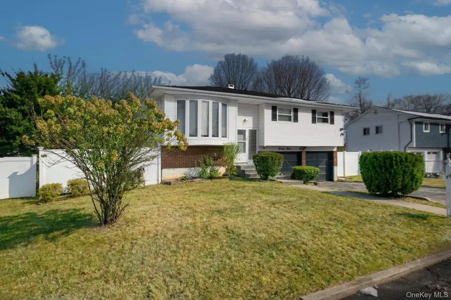 23 Frank Street, Brentwood, NY 11717 - #3