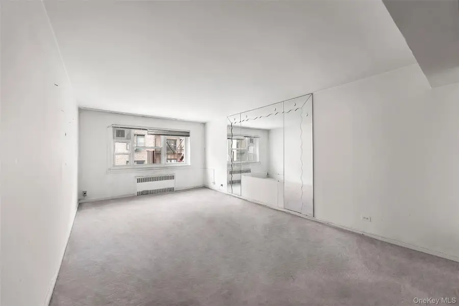 44-59 Kissena Boulevard #4J, Flushing, NY 11355 - Image #2