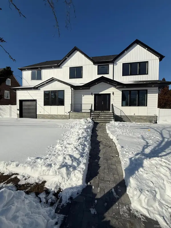 1000 Clark Place, Woodmere, NY 11598