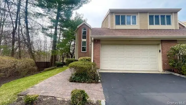 28 Willow Ridge Drive, Smithtown, NY 11787 - #3