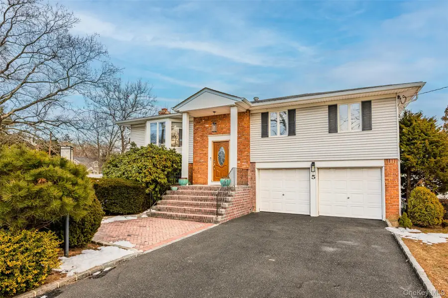 5 Metcale Lane, East Northport, NY 11731 - #2