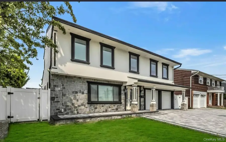 3012 Mandalay Beach Road, Wantagh, NY 11793 - #2