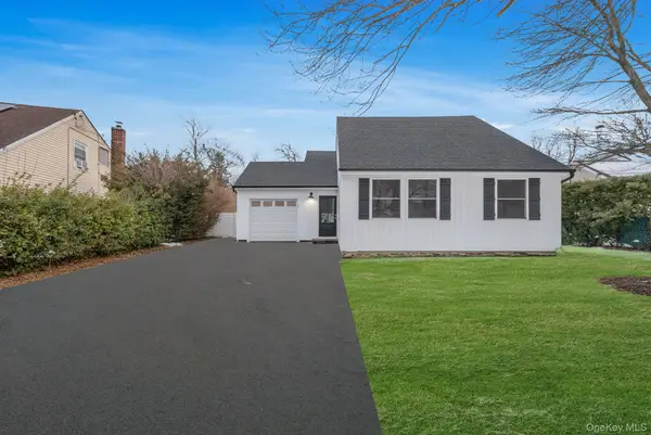 41 Nancy Place, Massapequa, NY 11758