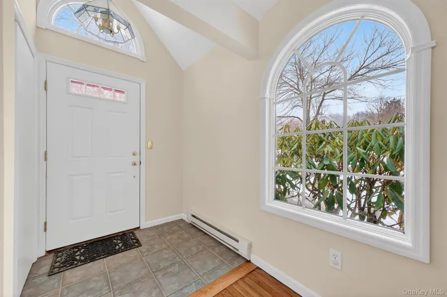 31 Oneonta Road, Carmel, NY 10512 - #3