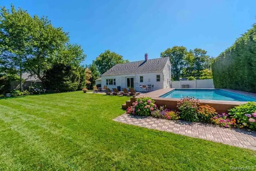 519 Gwynn Street, Babylon, NY 11702 - #3