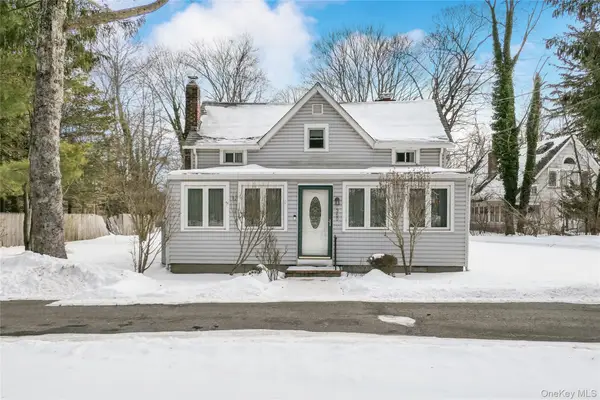 360 S Country Road, Brookhaven, NY 11719