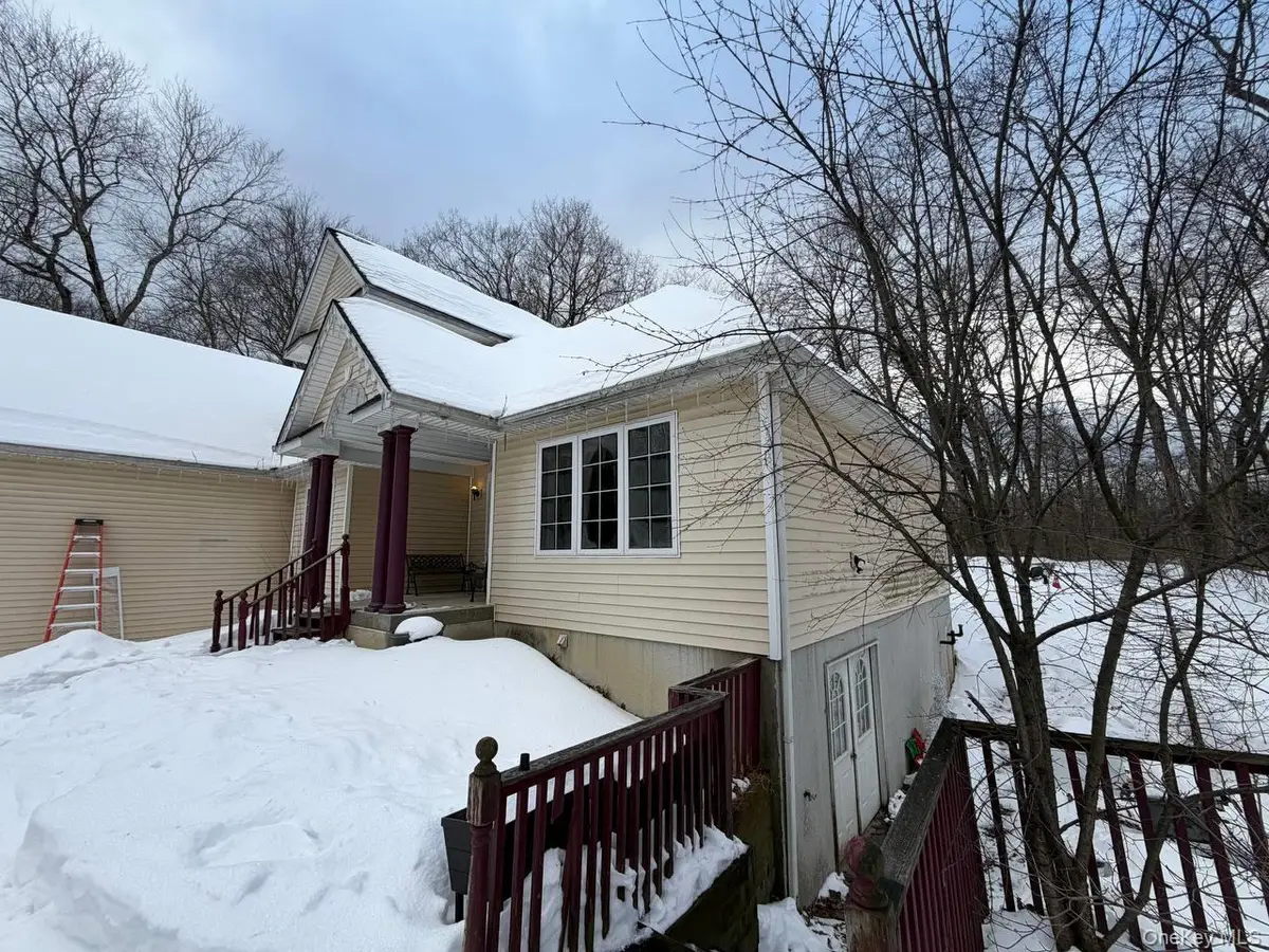 535 Creek Road, Poughkeepsie, NY 12601 - #1