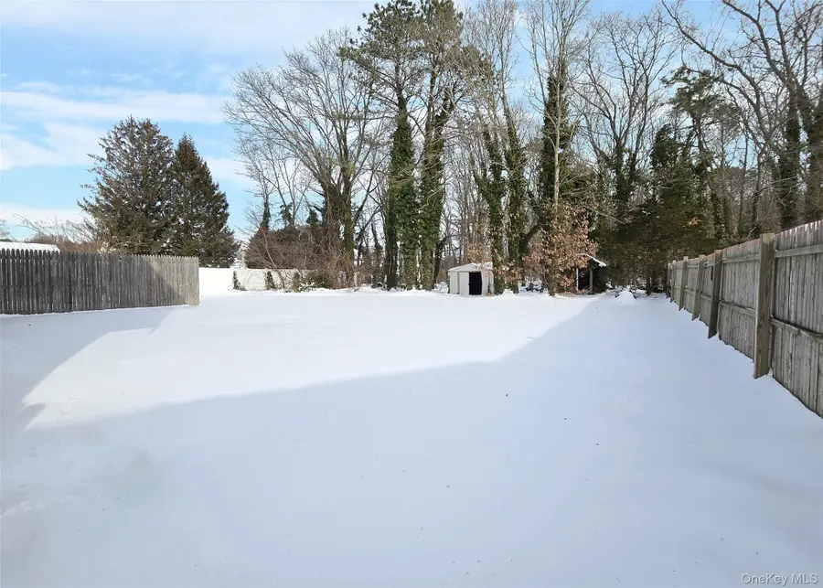 43 Fallen Leaf Road, Holbrook, NY 11741 - #2