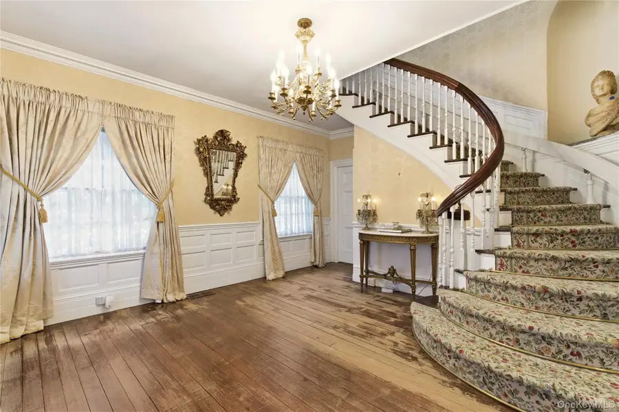 42 Clocktower Lane, Old Westbury, NY 11568 - #3