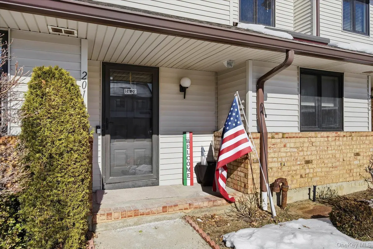 201 Poplar Court #201, Wantagh, NY 11793 - #1