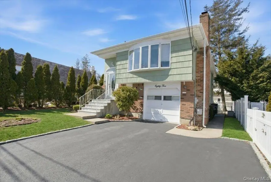 85 Unqua Road, Massapequa, NY 11758 - #2