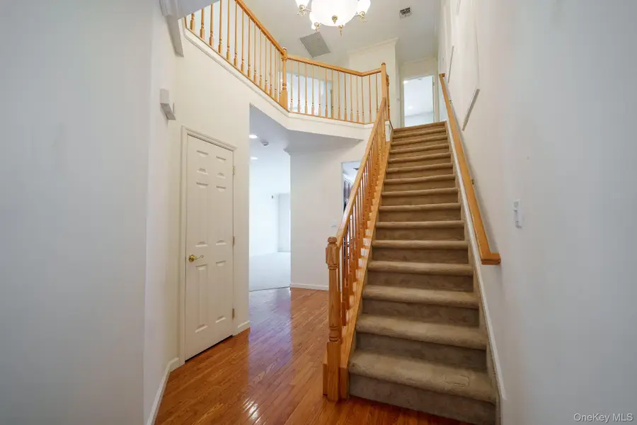 9 Mohannis Way, Kings Park, NY 11754 - #2