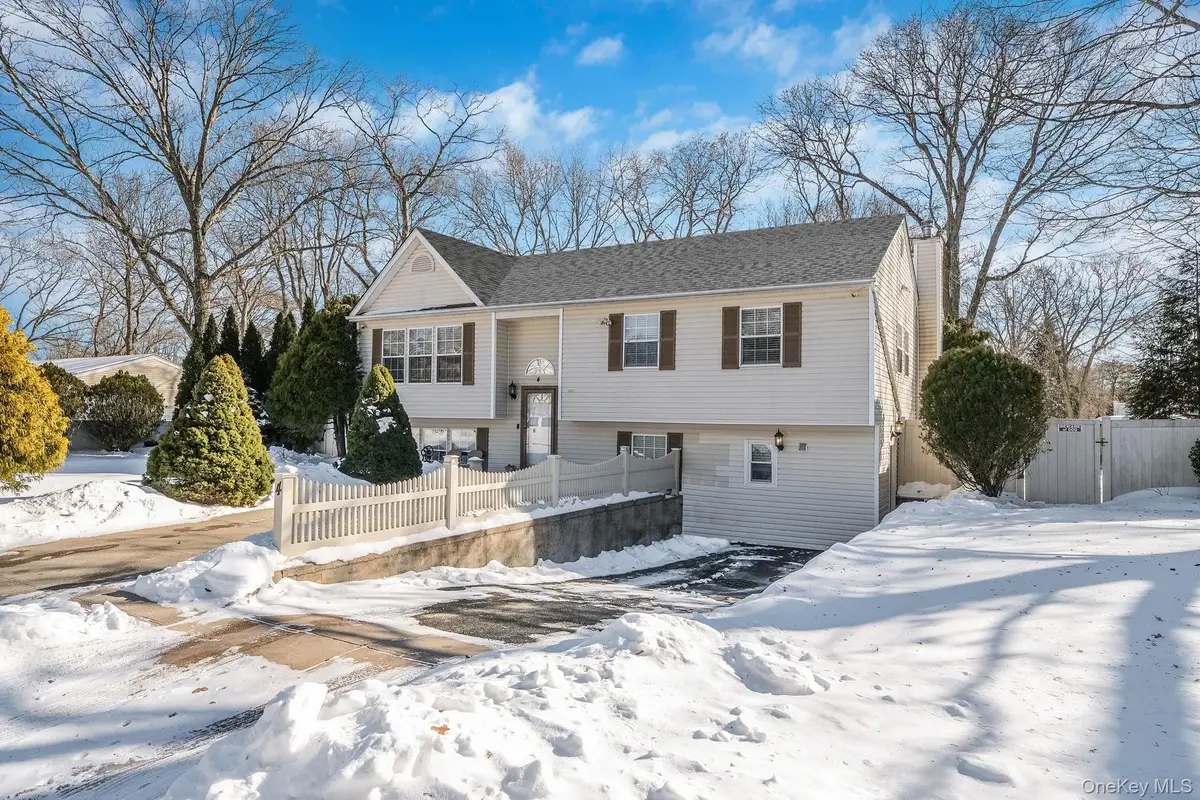 4 W Prospect Street, Selden, NY 11784 - #1