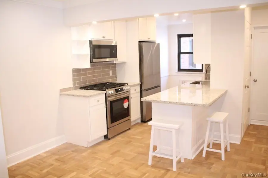 50 White Oak Street #1C, New Rochelle, NY 10801 - #2