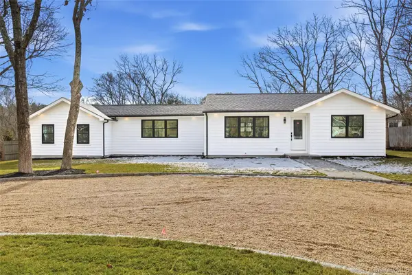 10 Tramposh Lane, Hampton Bays, NY 11946