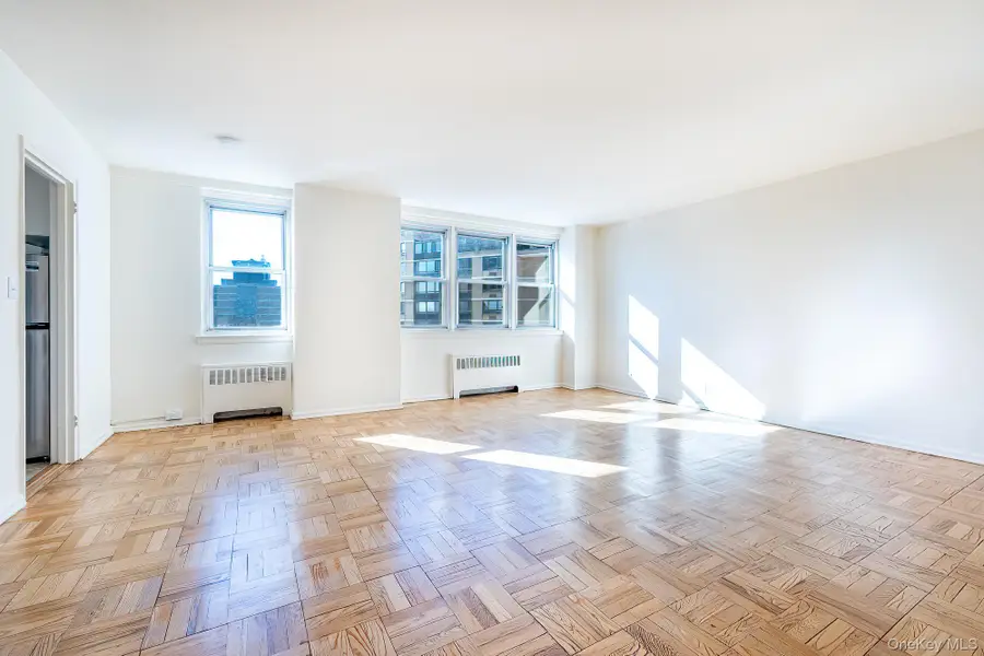 25 Knolls Crescent #3A, Bronx, NY 10463 - Image #2