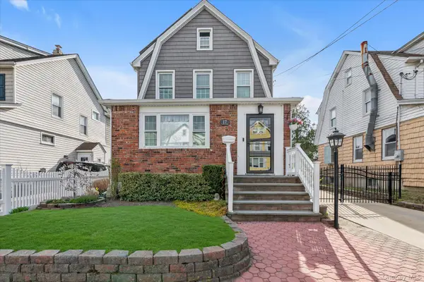 17 Everett Street, Lynbrook, NY 11563