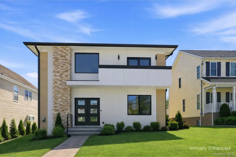 31 Gedney Way, White Plains, NY 10605 - #2