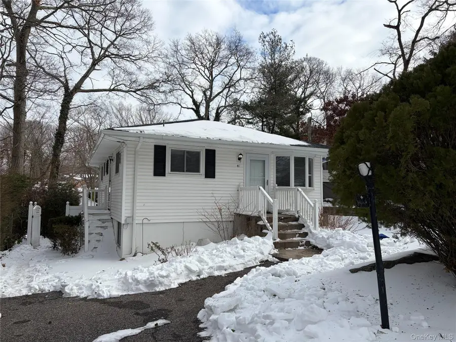 41 Robin Road, Rocky Point, NY 11778 - #2