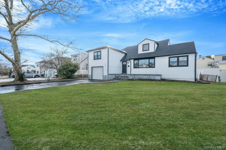 233 Harrison Avenue, Island Park, NY 11558 - #2