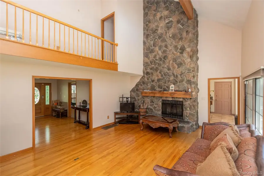 1 Far Horizons Drive, Newburgh, NY 12550 - #3