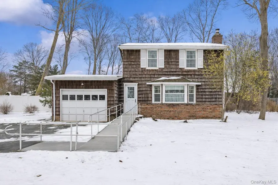 6 Oak Street, Saint James, NY 11780 - #2