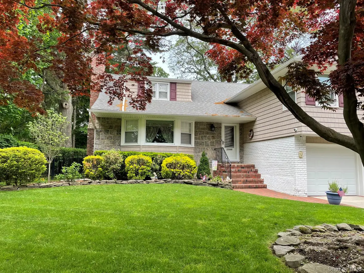 688 Hempstead Avenue, Rockville Centre, NY 11570 - #1