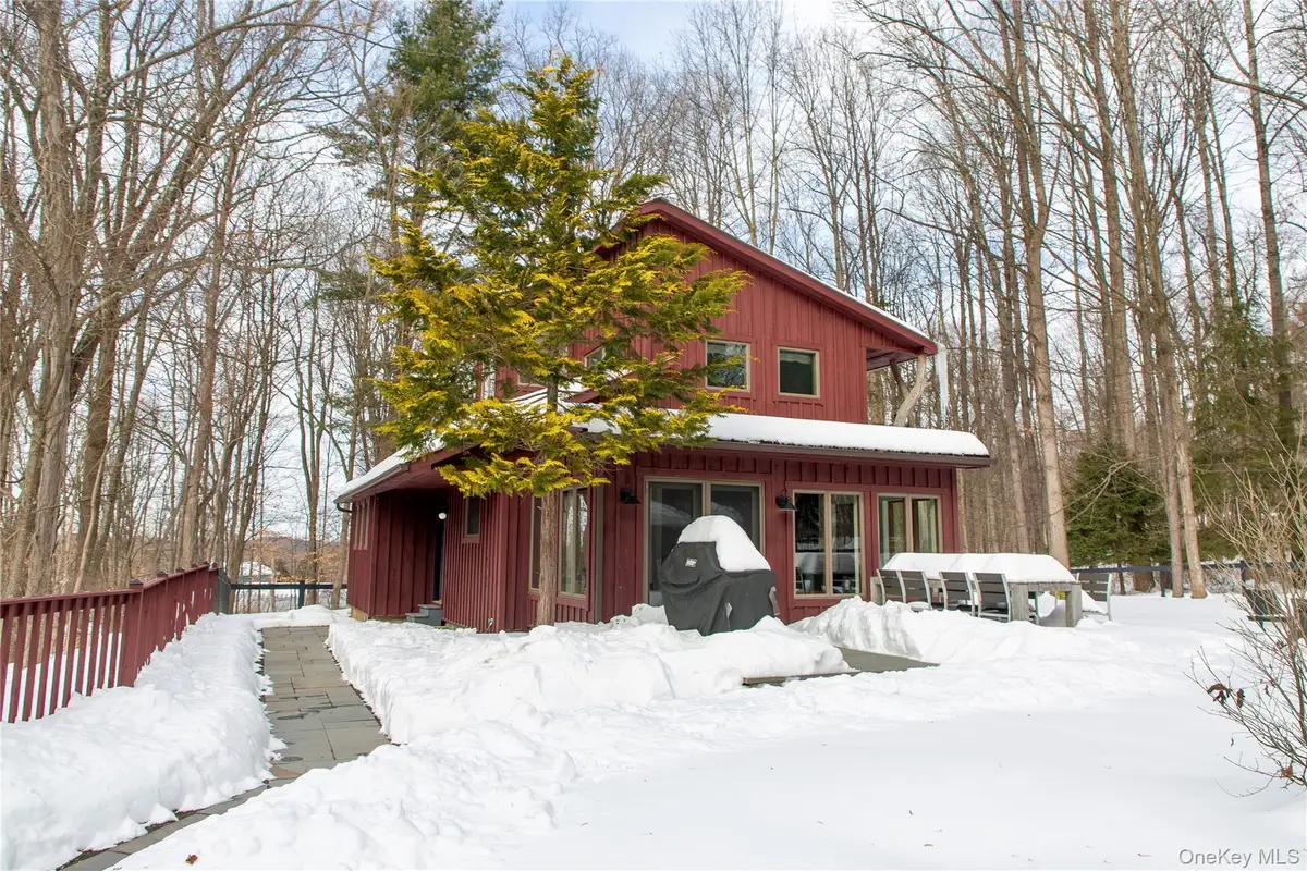 37 Williams Road, Red Hook Town, NY 12571 - #1